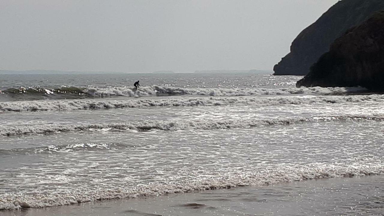 Pendine Sands Guest House ภายนอก รูปภาพ